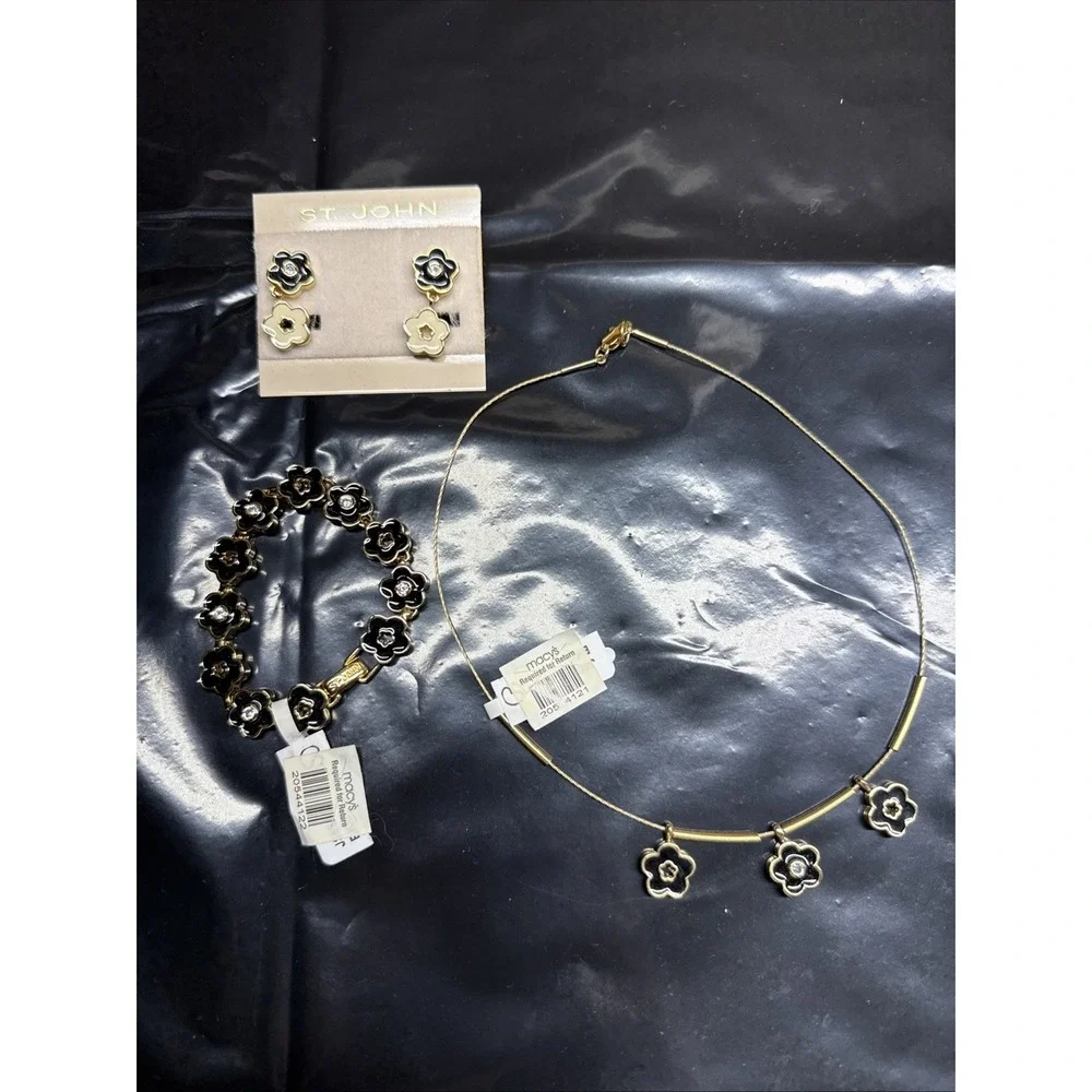 St John Necklace And Earrings Clip On Vintage Gold Tone With Rhinestones